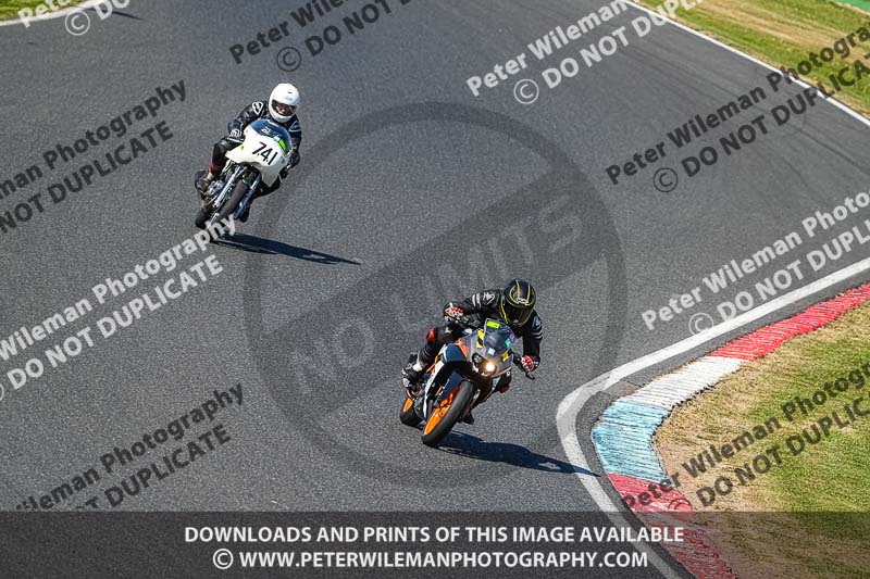 enduro digital images;event digital images;eventdigitalimages;mallory park;mallory park photographs;mallory park trackday;mallory park trackday photographs;no limits trackdays;peter wileman photography;racing digital images;trackday digital images;trackday photos